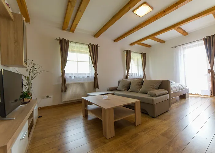 Casa de hóspedes Na špičáku 3*