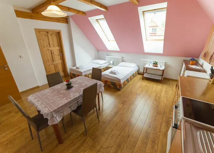 Casa de hóspedes Na špičáku 3*